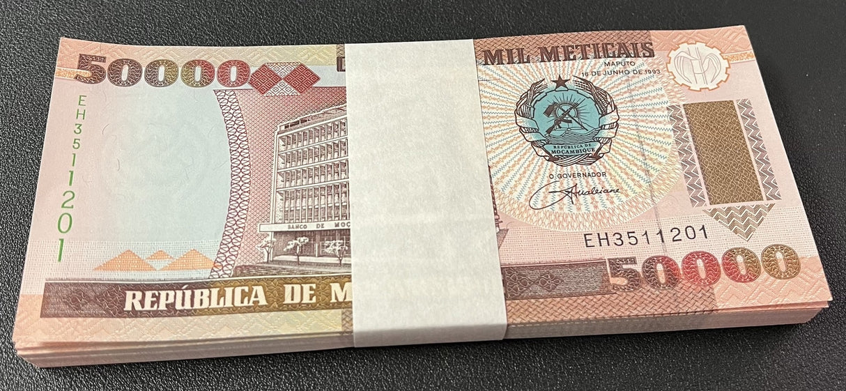 Mozambique 50000 Meticais 1993 P 138 UNC LOT 100 PCS 1 Bundle