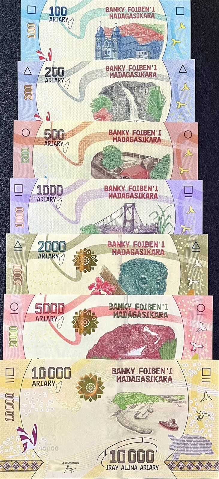 Madagascar Set 7 UNC 100 200 500 1000 2000 5000 10000 Ariary 2017 P 97 - 103