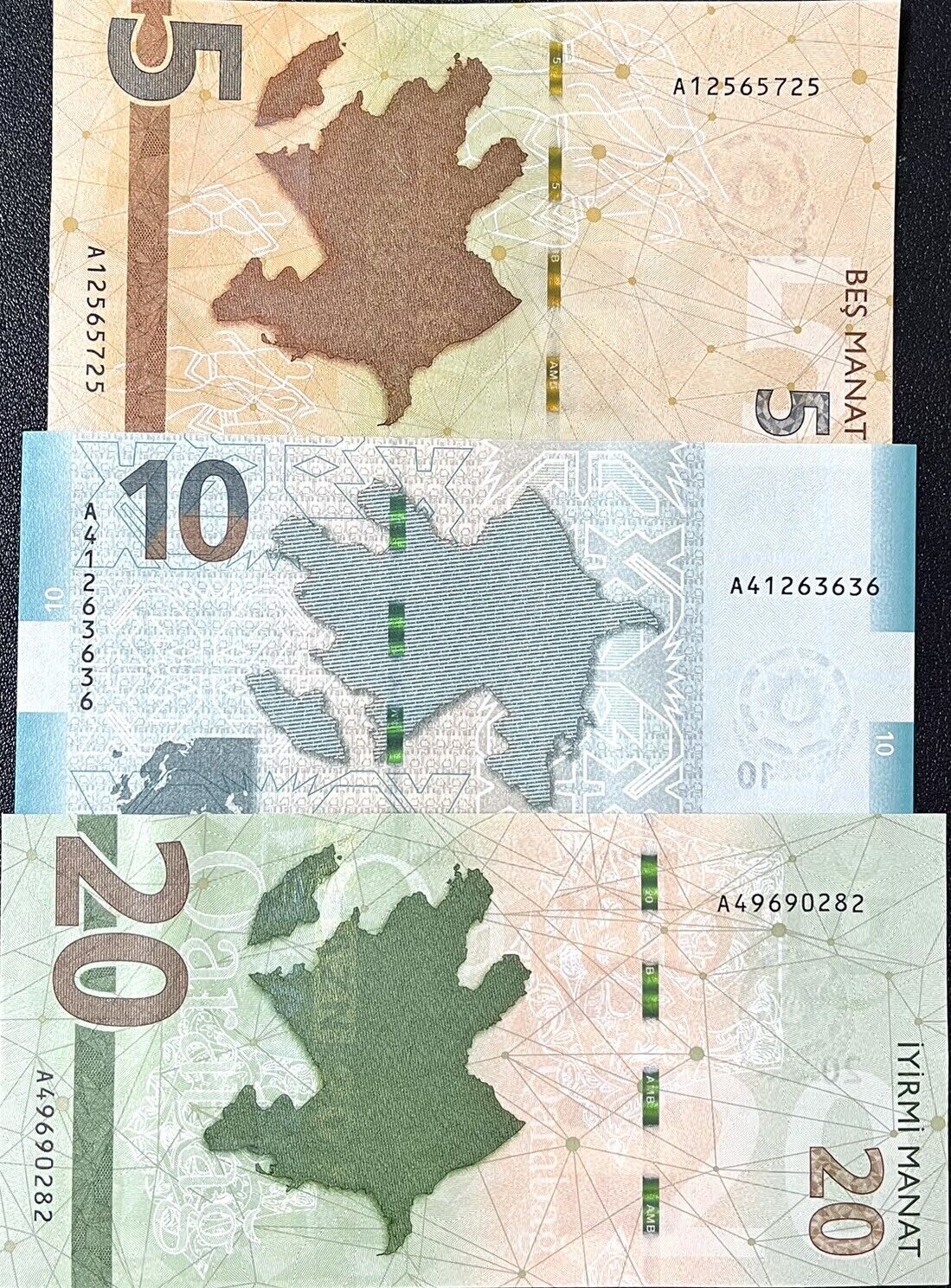 Azerbaijan Set 3 Pcs 5 10 20 Manat ND Random Year P 33 39 41 UNC