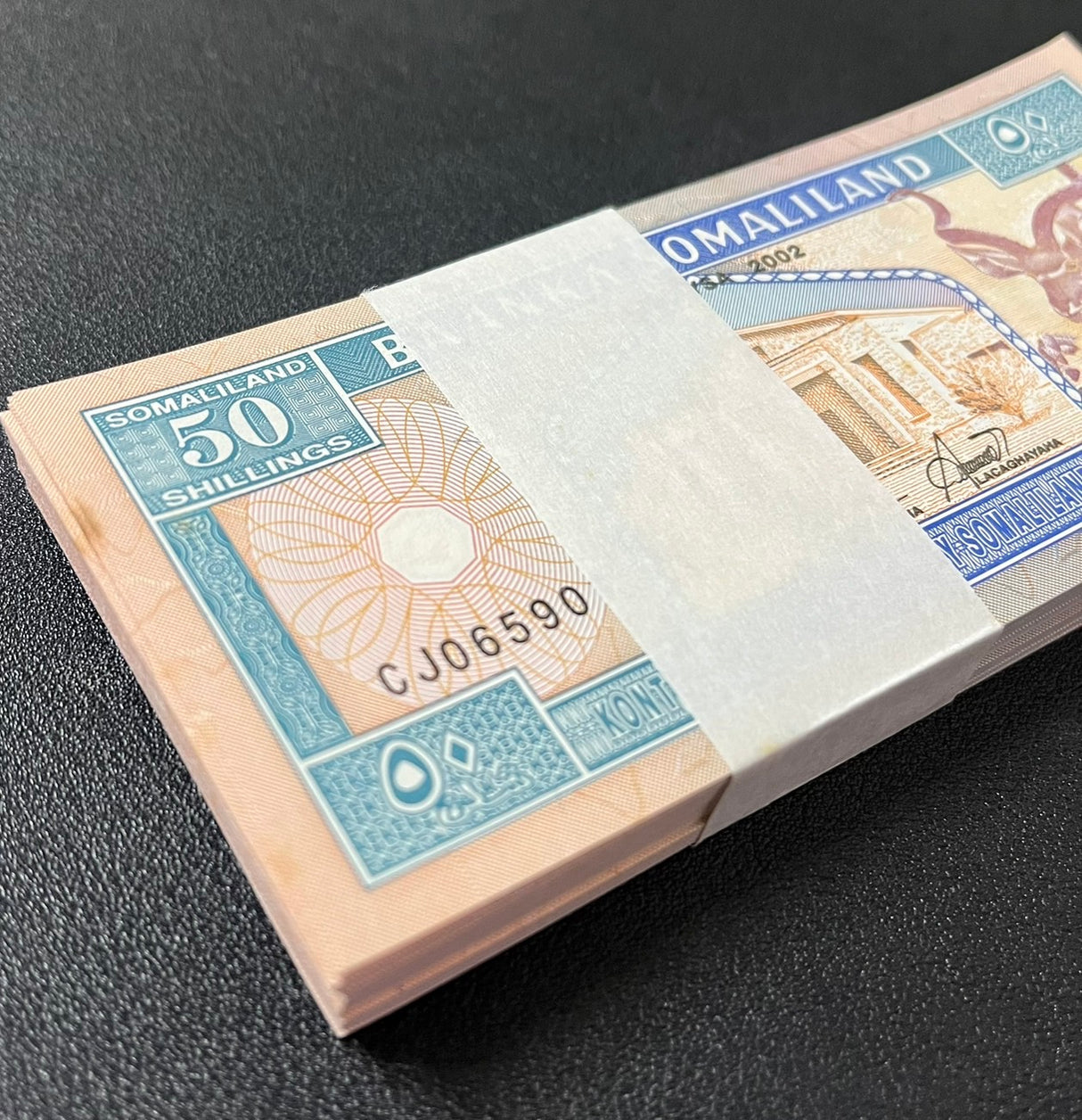 Somaliland 50 Shillings 2002 P 7 UNC Little Age Tone LOT 100 PCS 1 BUNDLE