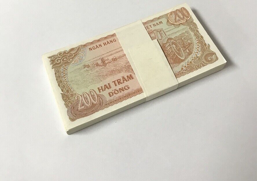 Vietnam 200 Dong 1987 P 100 UNC LOT 100 PCS