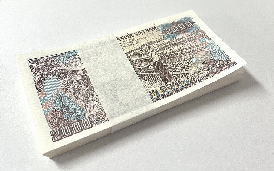 Vietnam 2000 Dong 1988 P 107 UNC LOT 100 PCS 1 Bundle