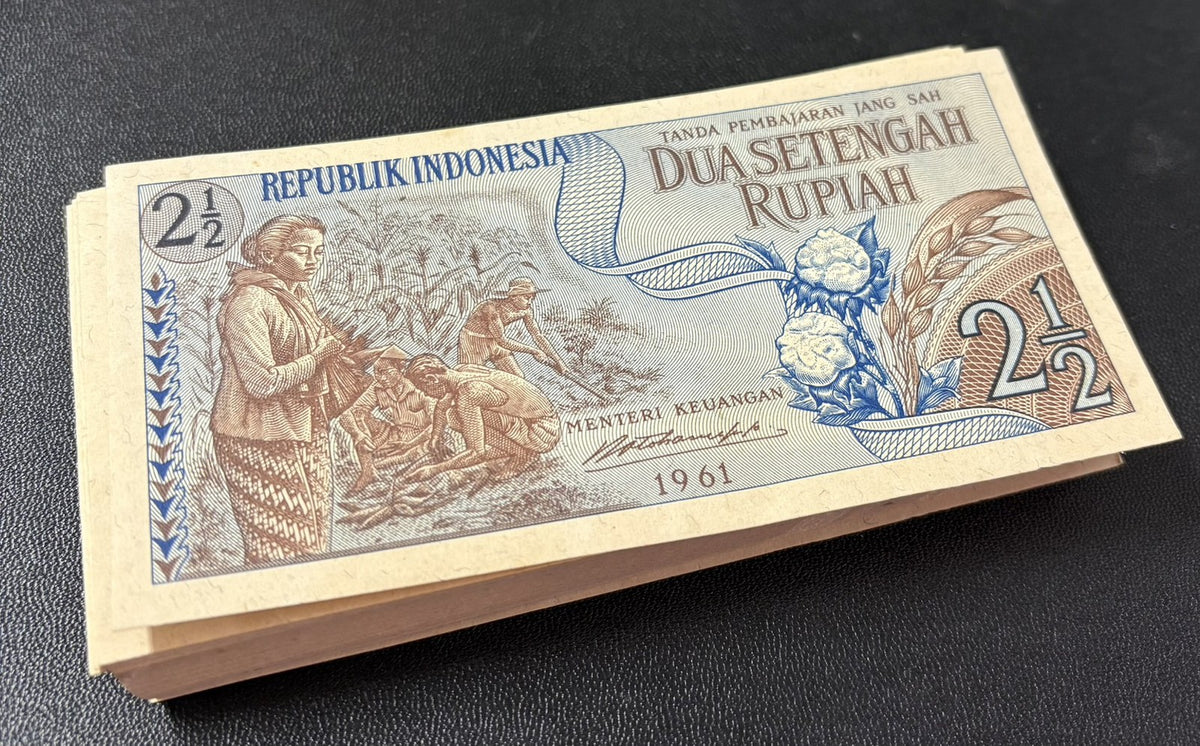 Indonesia 2.5 , 2 1/2 Rupiah 1961 P 79 UNC ,Little Age Tone LOT 100 PCS 1 Bundle