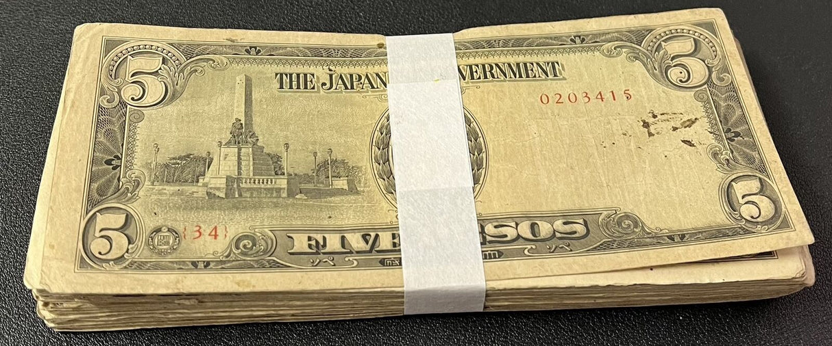 Philippines 5 PESOS 1943 WWII Japanese Occupation P 110 HEAVY USED LOT 100 PCS