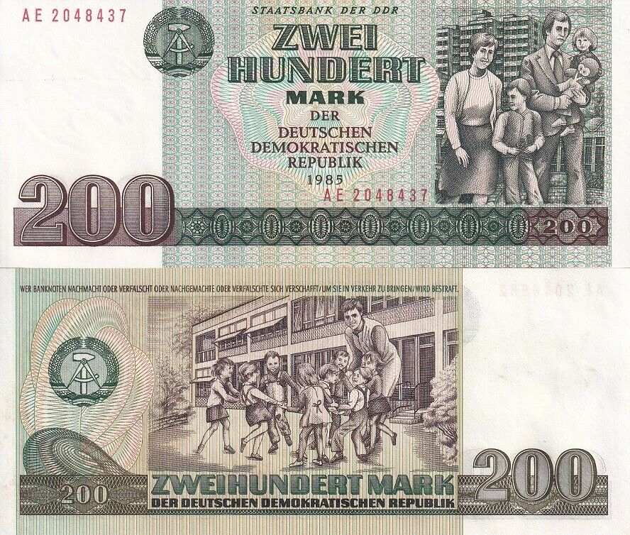 Germany Democratic 200 MARK 1971 ND 1985 P 32 UNC