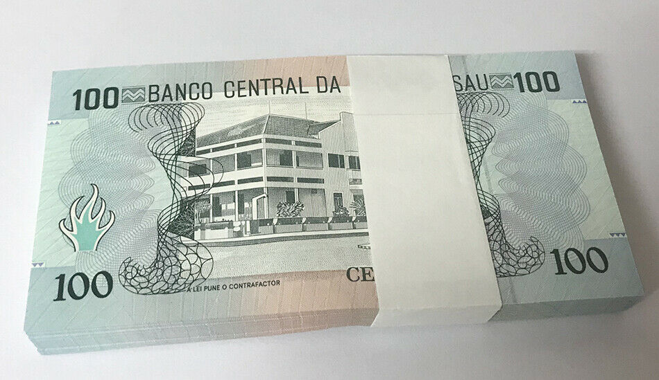 Guinea Bissau 100 Pesos 1990 P 11 UNC LOT 100 PCS 1 Bundle